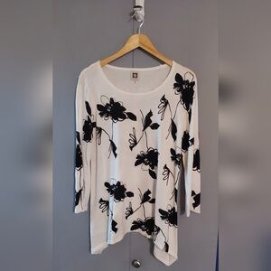 Anne Klein Floral Black and White Women's Top
